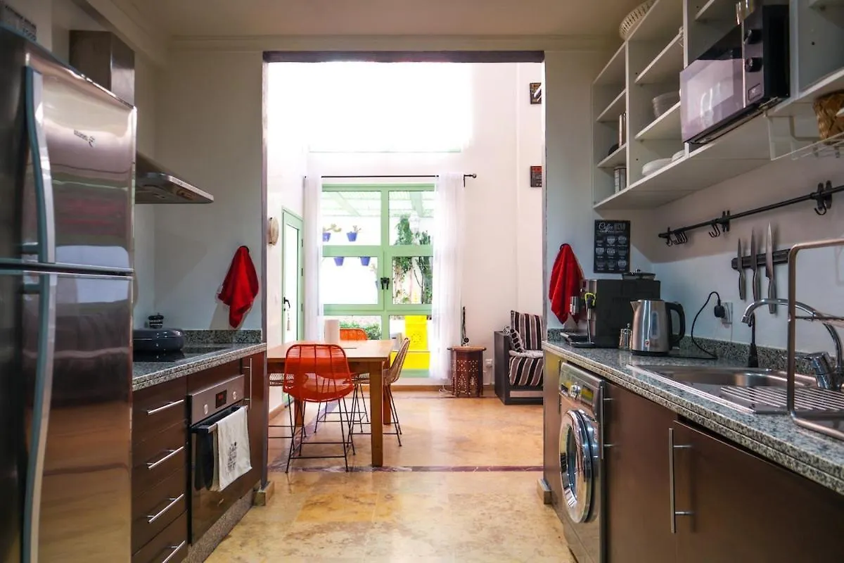 Majorelle Retreat- Elegant Condo With Pool, Steps From Majorelle Garden Marraquexe Apartamento