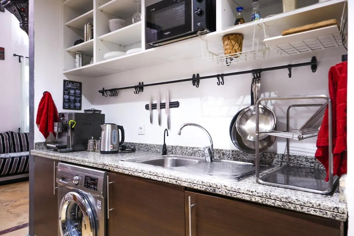 Apartamento Majorelle Retreat- Elegant Condo With Pool, Steps From Majorelle Garden Marraquexe
