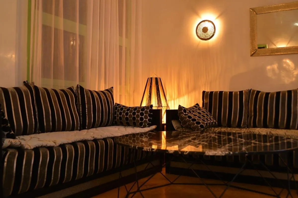 Apartamento Majorelle Retreat- Elegant Condo With Pool, Steps From Majorelle Garden Marraquexe