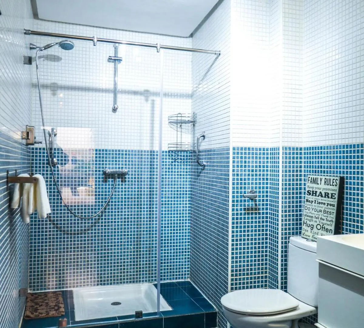 Majorelle Retreat- Elegant Condo With Pool, Steps From Majorelle Garden Marraquexe Apartamento