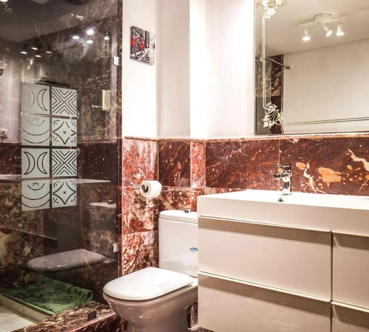 Majorelle Retreat- Elegant Condo With Pool, Steps From Majorelle Garden Μαρακές